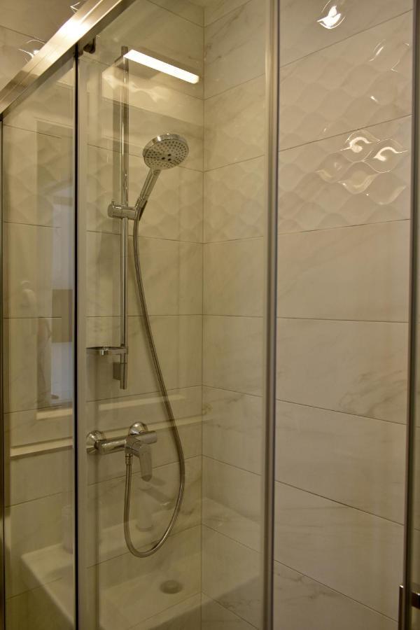 Apartman With View *